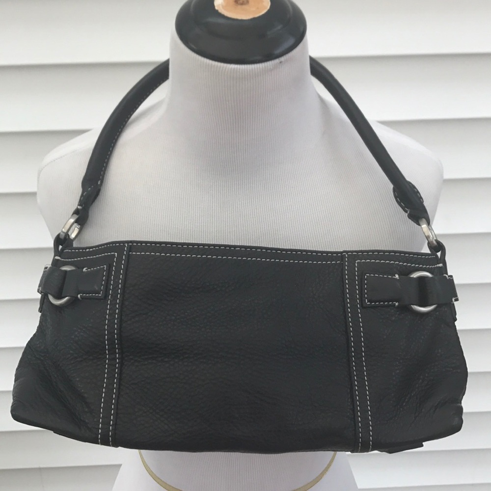 Ann Taylor black pebbled leather shoulder bag